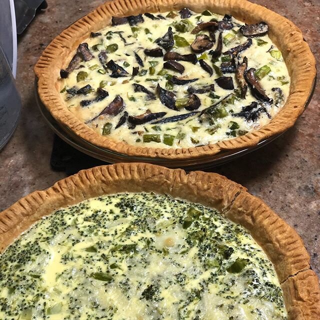 What are you eating while social distancing?  I always have a pretty well stocked pantry and freezer, but the prospect of 3 weeks of rice, beans, and pasta is pretty unappetizing. Today, I cleaned out the fridge of some bits and bobs of leftover vegg