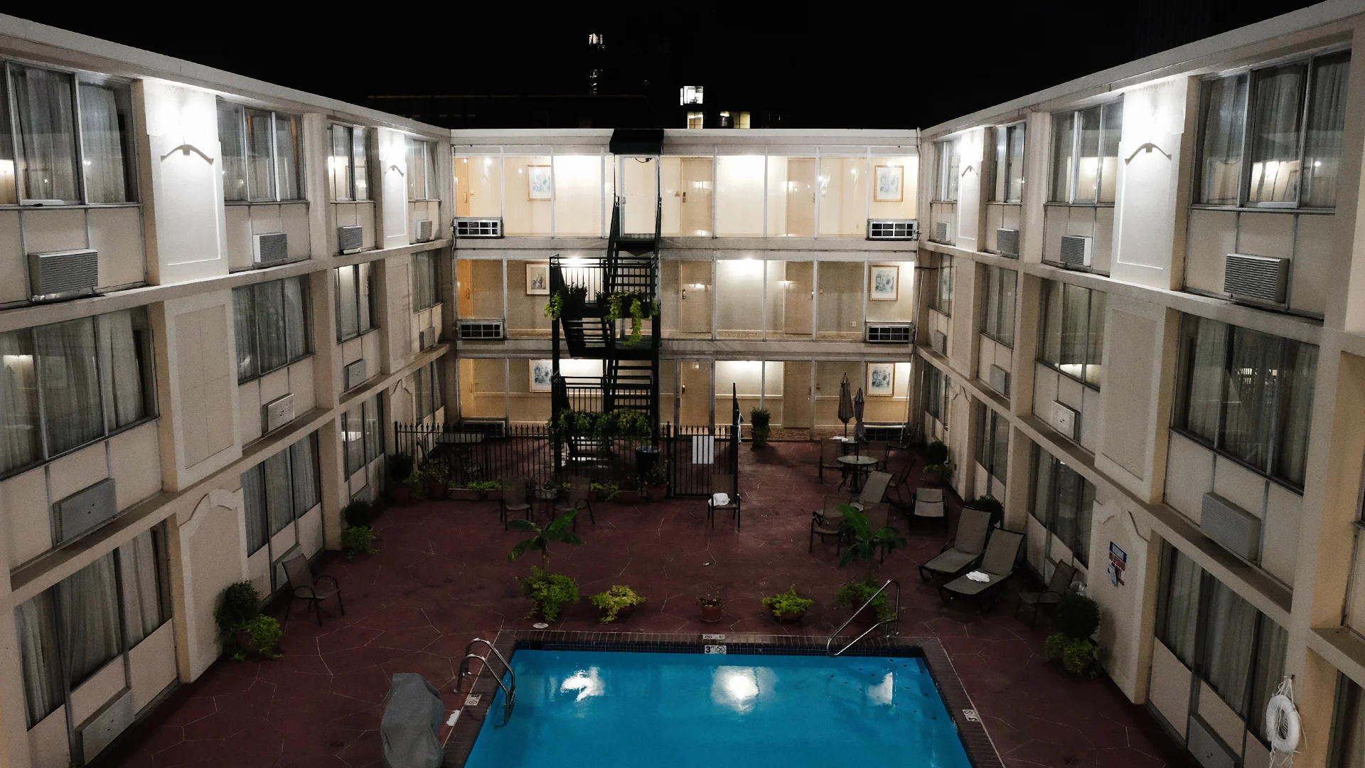 JRH Photo Memphis Hotel Repeat.jpg