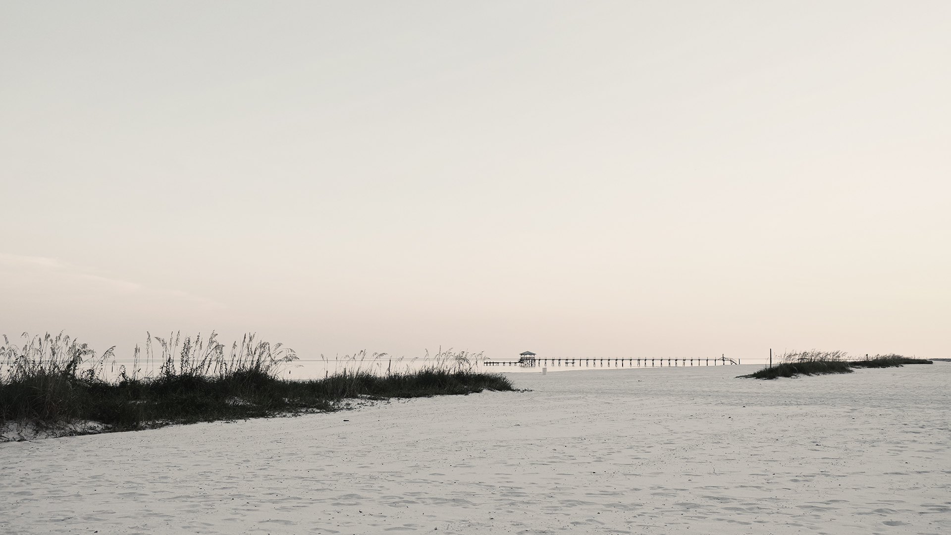 JRH Photo MS Beach Pier.jpg