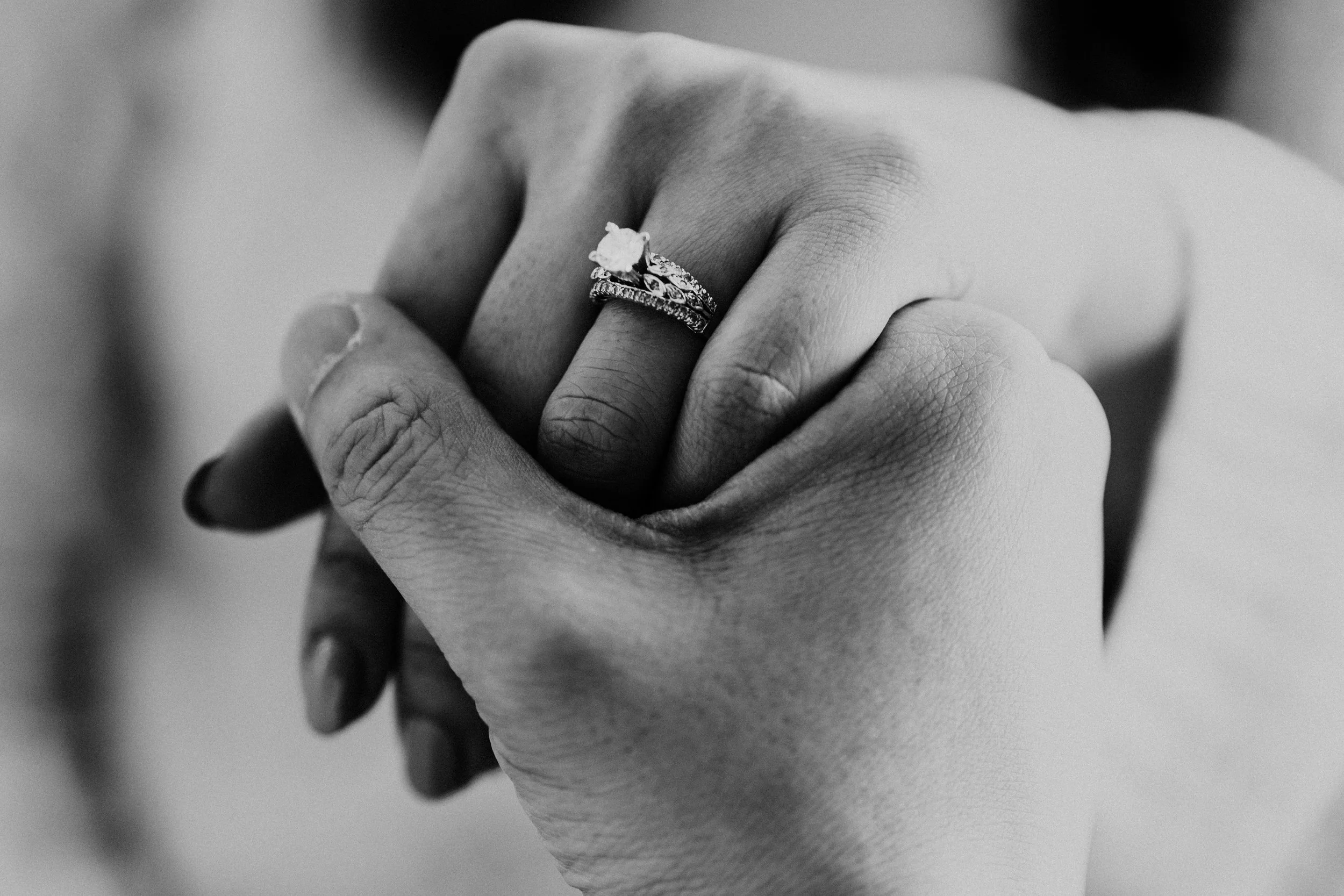 HeraStudios_Selects_Full_PakkaLam_Engagement-24.jpg