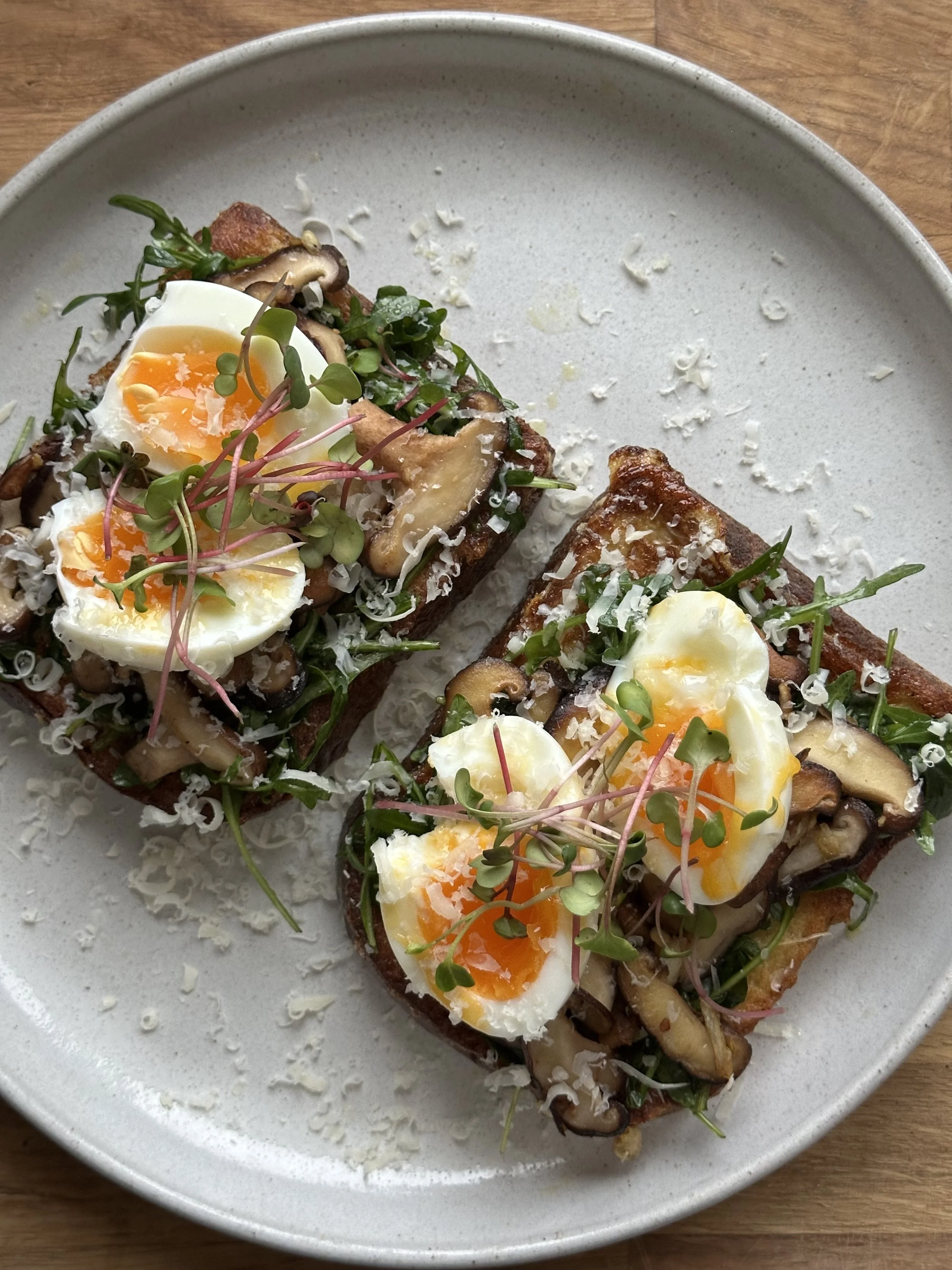 Sūrus prancūziškas skrebutis