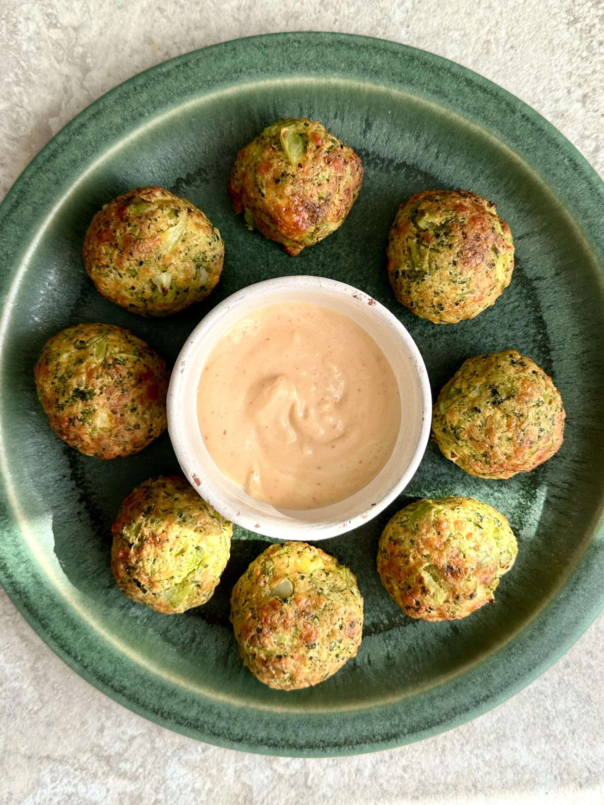 Brokolių ir sūrio spurgytės