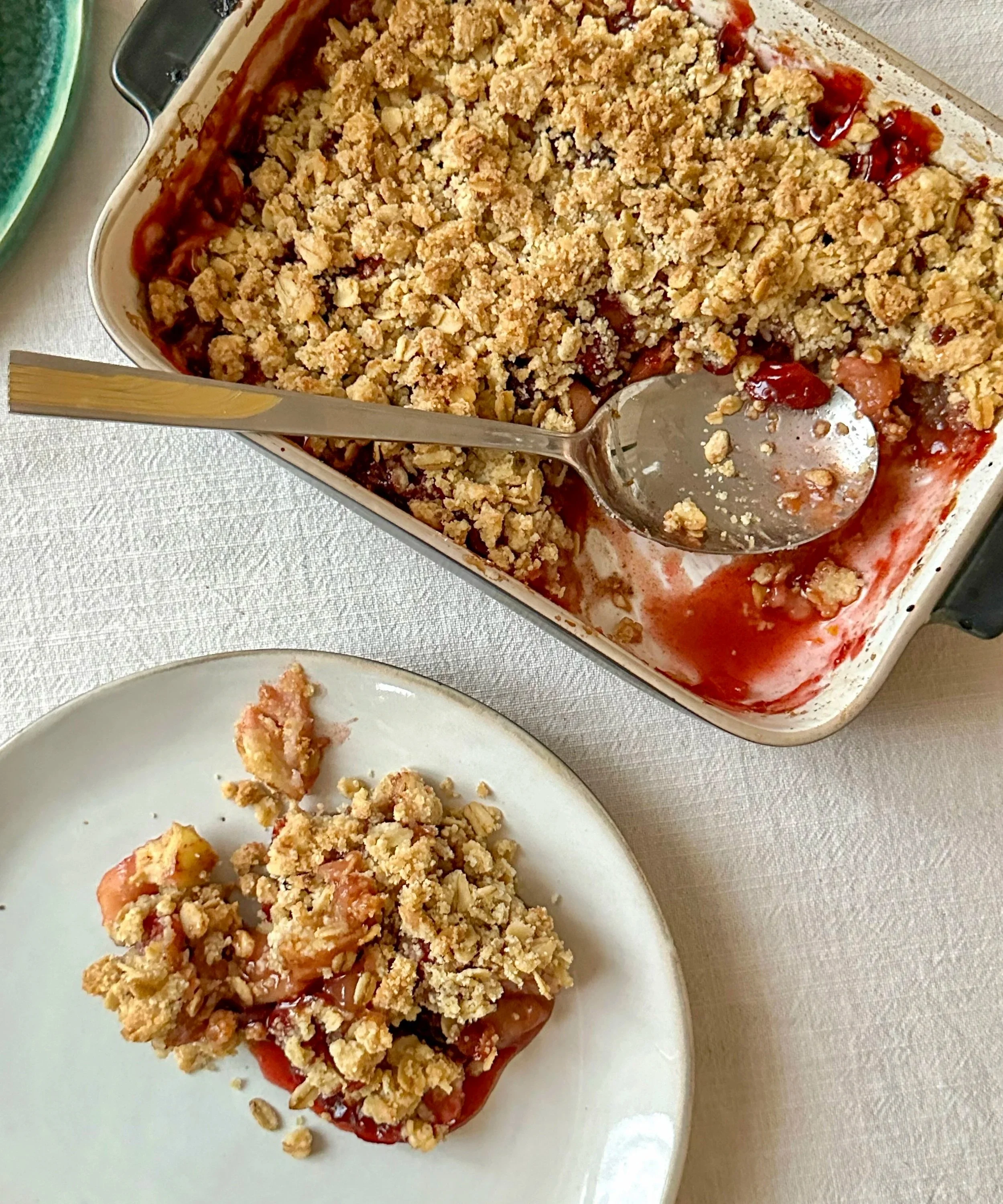 Trupininis pyragas su obuoliais ir spanguolėm