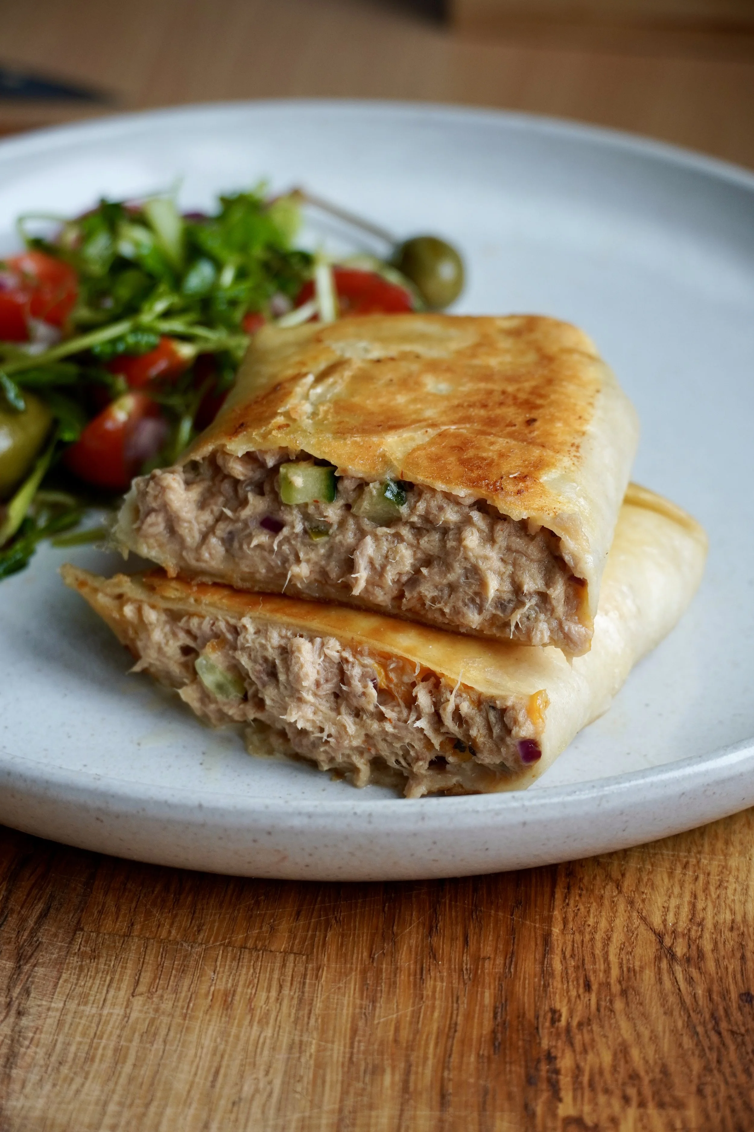 Tuna melt tortilijos