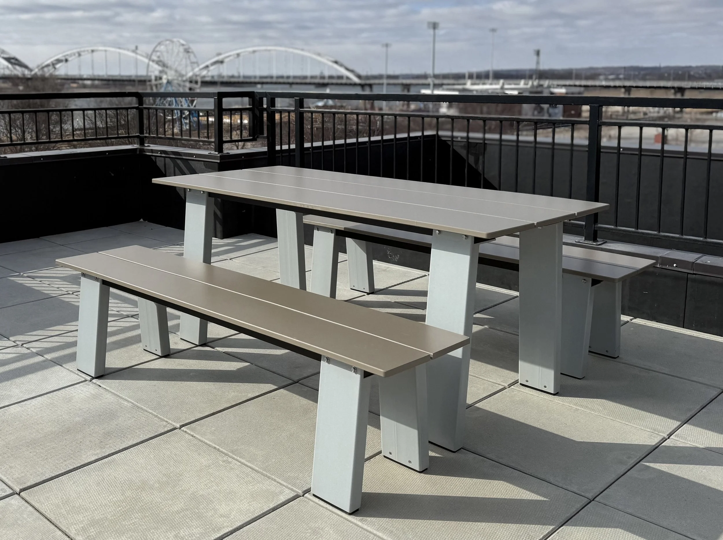 PARCEL Outdoor Furniture 03.jpg