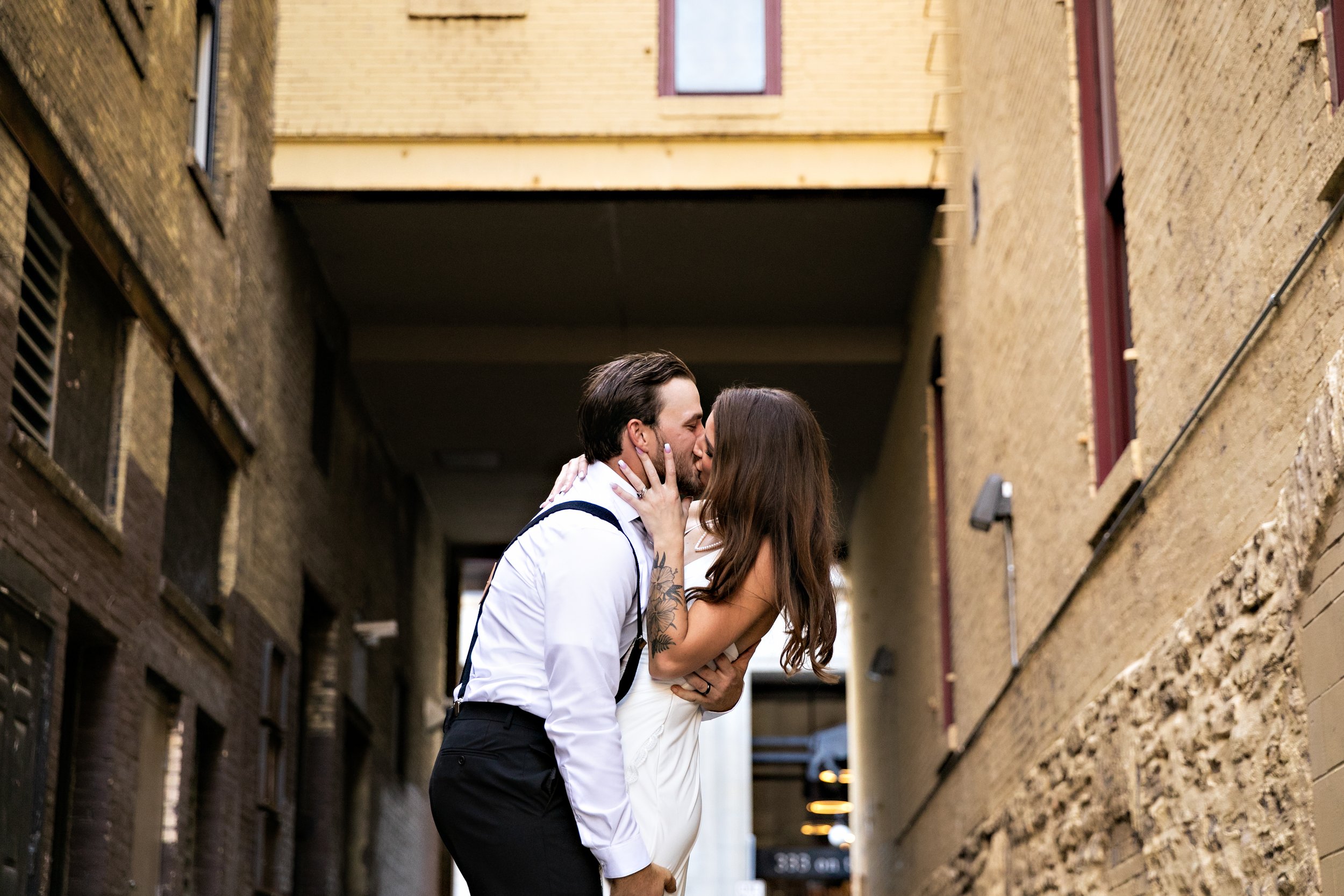 Minnesota Wedding Photographer Lauren B Photography Micro Wedding St Paul Mears Park Summer 7.jpg