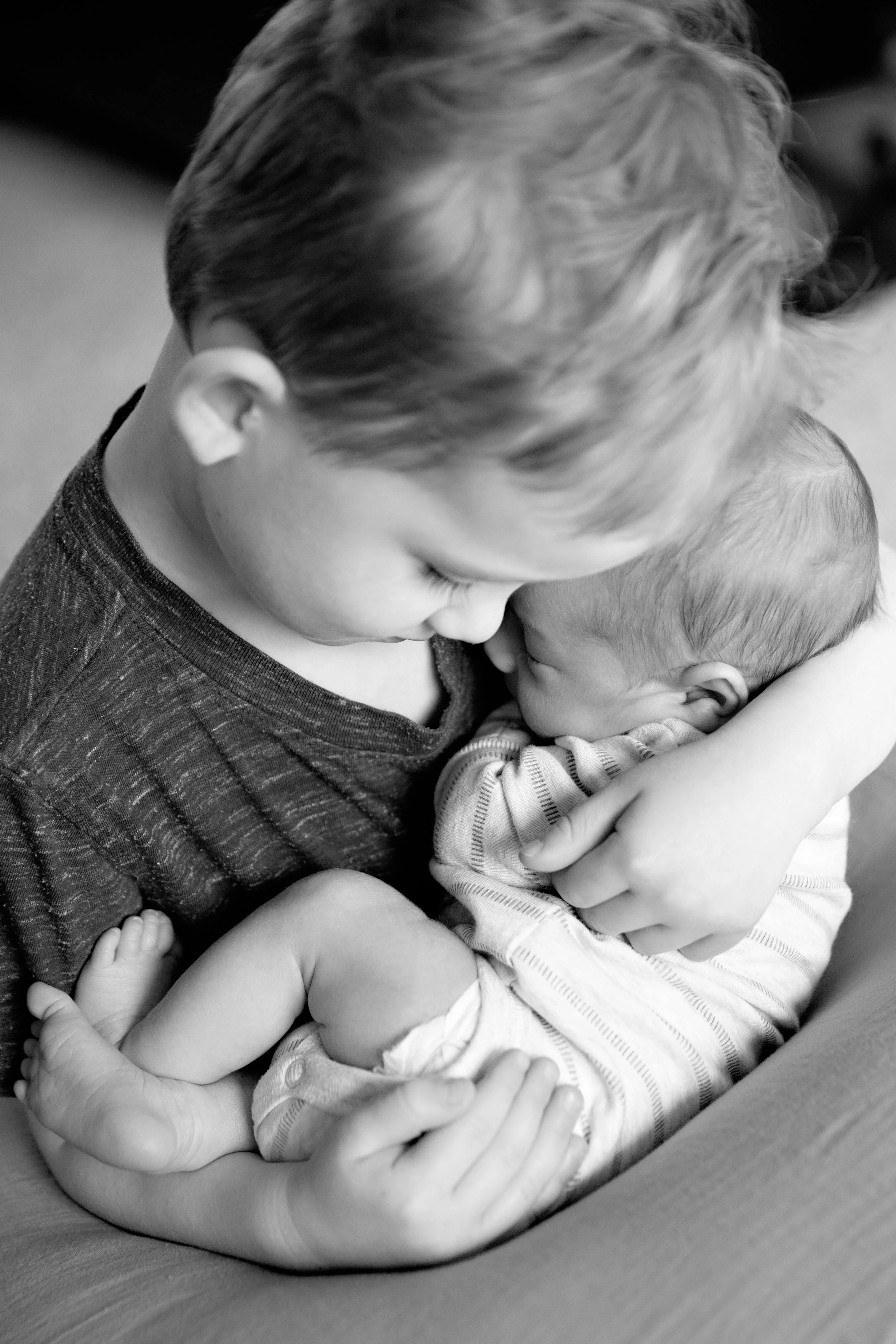 Minneapolis Portrait Photographer Lauren B Photography Little Ones In Home Kid 1.jpg