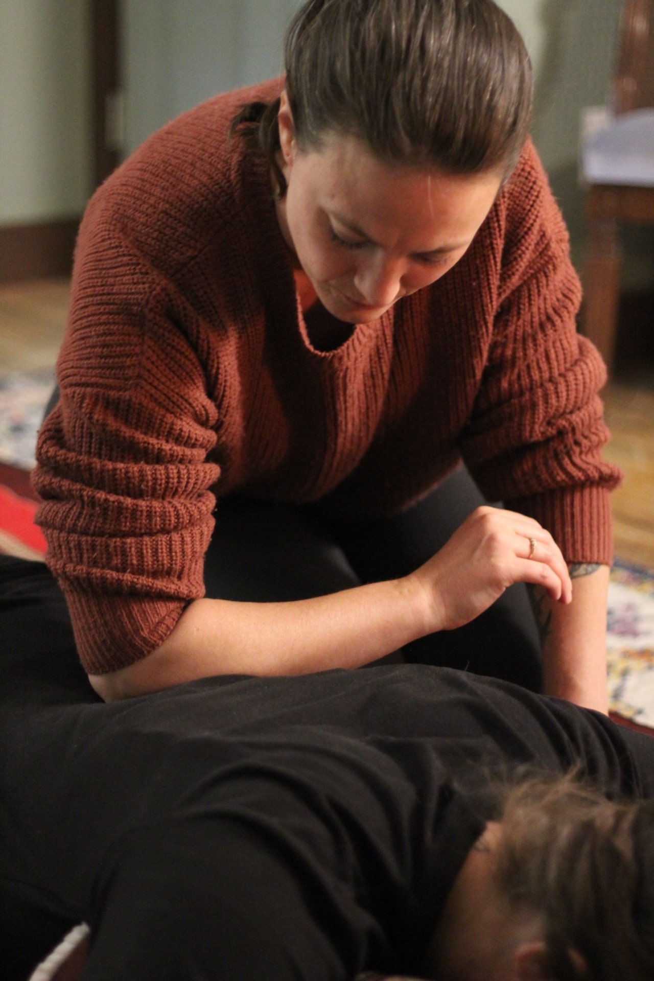 Alexis & Jenny Massage 5.JPG