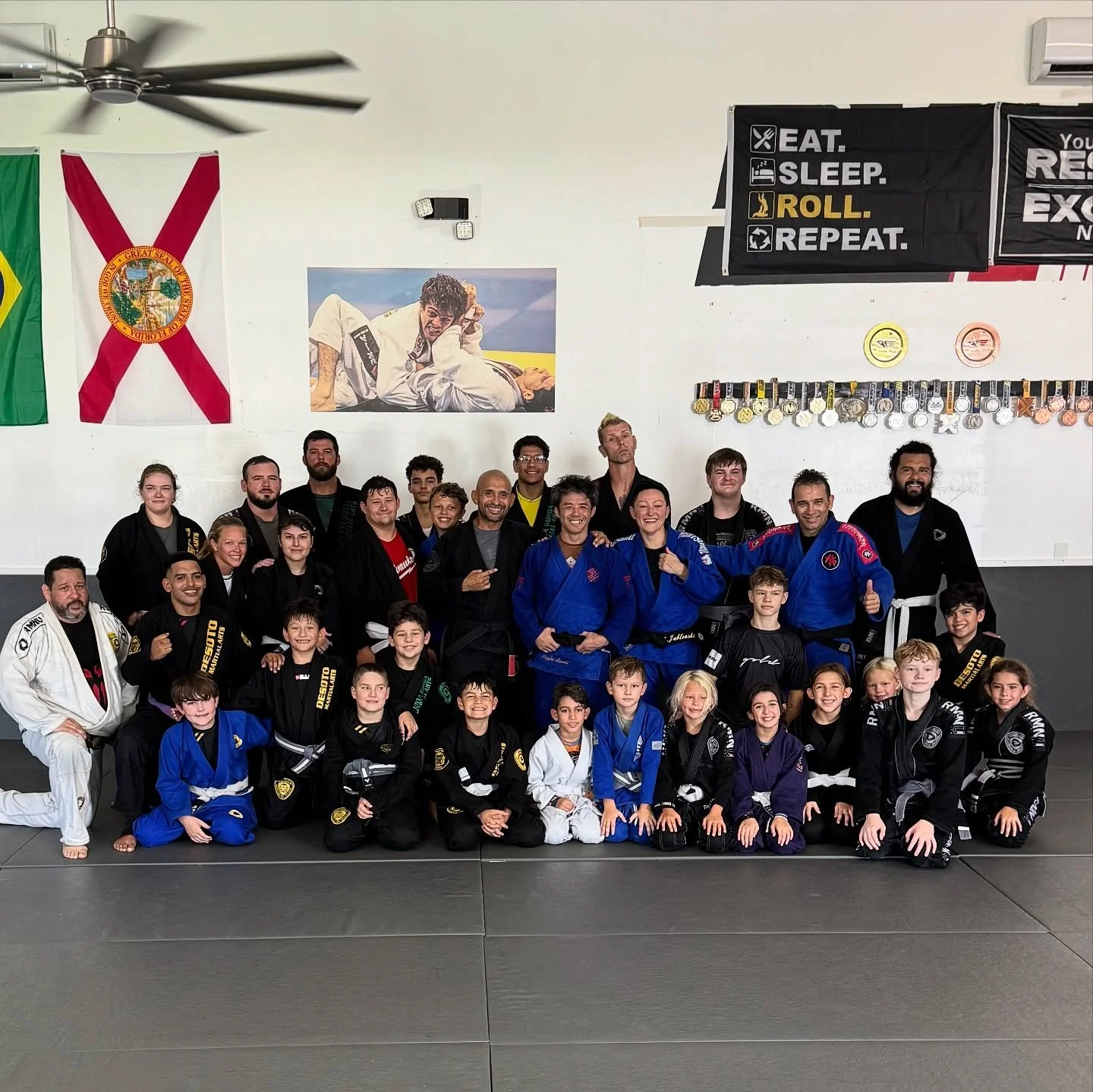 I had a Judo seminar for a Bjj gym in Florida last weekend. It is honor for me to share my Judo knowledge with Bjj.
I did teach how I stand, grip, and move. and also Tomoe-nage, and Seoi-nage for them. 
Thank you very much @desotomartialarts for host