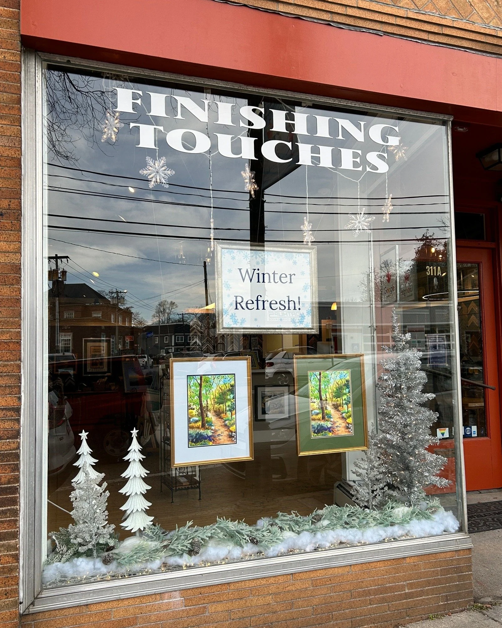 New year, new looks! Give your favorite prints a refresh! A new mat, a new frame is a simple way to change the look of your artwork, and give your home a little update. Just look at what a difference this artwork in our window has with a color mat vs