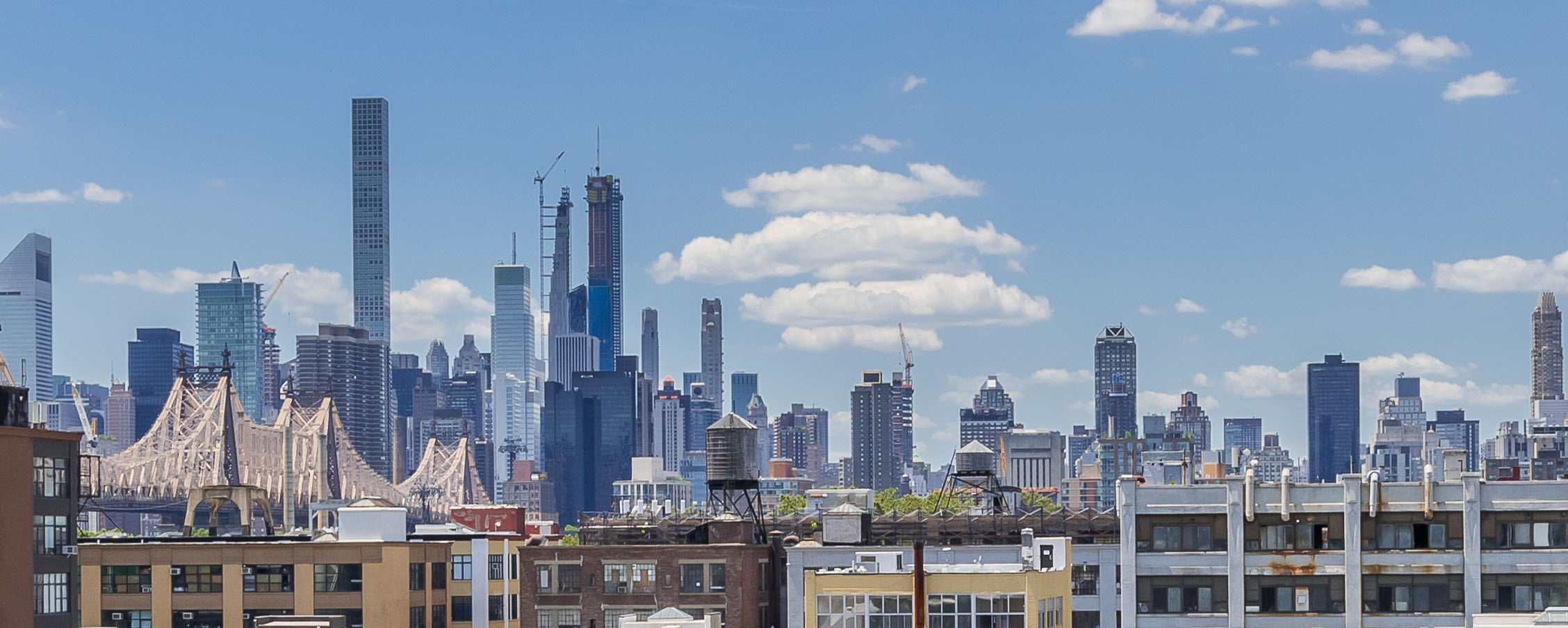 MS_40-05 CRESCENT ST_0011a_vertical.jpg