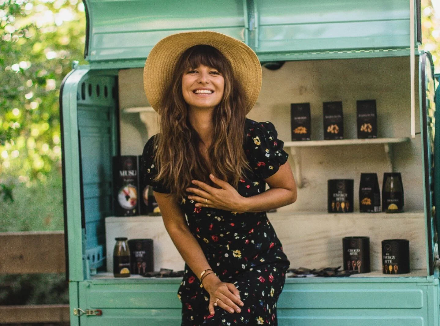 still one of my fav shot ✨

mod @annalewandowskahpba 
for @foods_by_ann 
with the best assistant ever @katarzkar ❤️ 

#photography #campaign