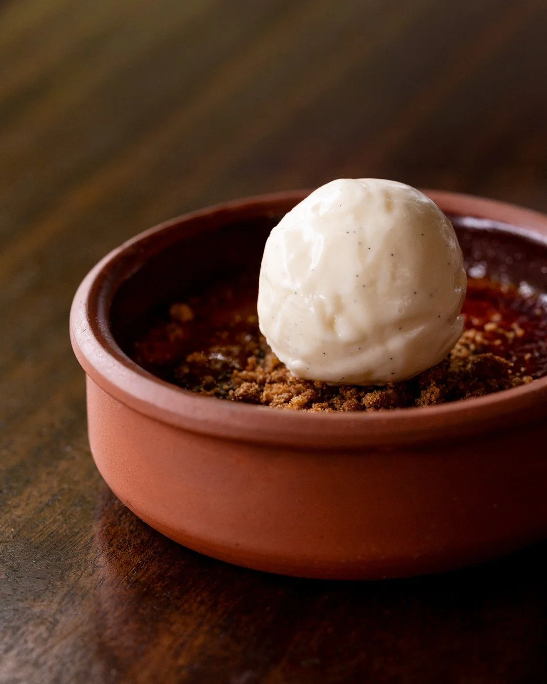 Cr&egrave;me Br&ucirc;l&eacute;e⁠
⠀⁠
France, England, and Spain all claim they invented this. The French had a recipe at the court of Louis XIV in 1691. England called it &quot;burnt cream&quot; back in the 1400s. Spain's been making crema catalana s