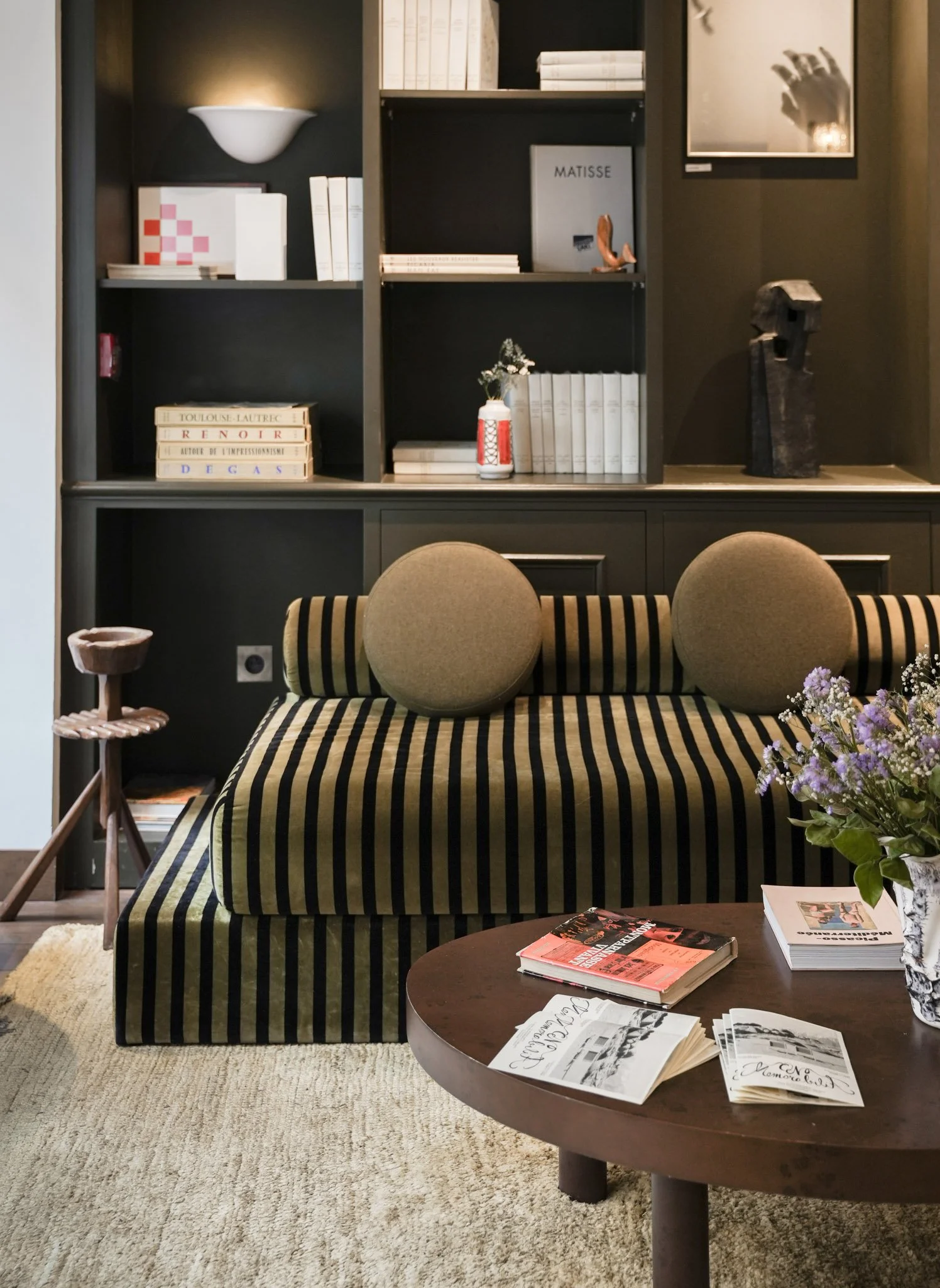 Erin Miles Hotel Des Academies et des Arts Paris-1.jpg