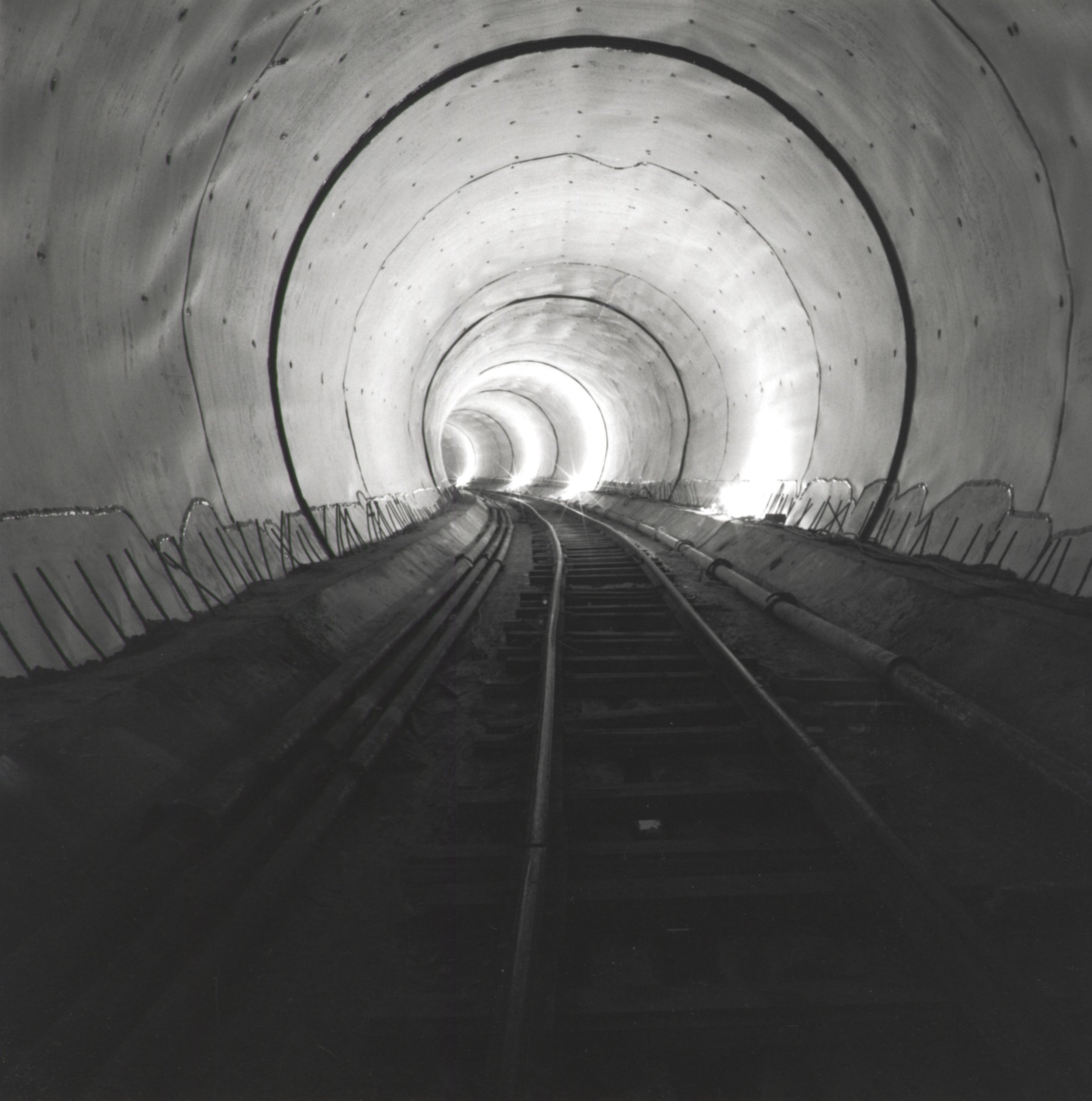 Tunnel With H.D.P.E. Liner - 1995