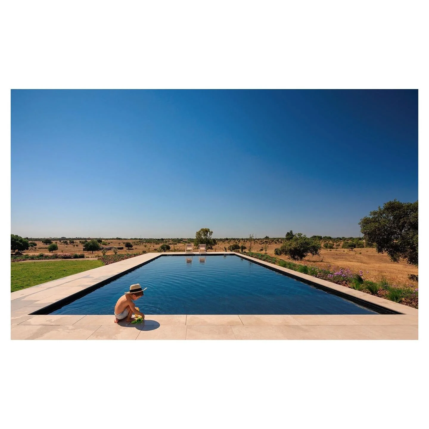 The design-minded accommodation experts over at @welcomebeyond have some fabulous properties with summer availability, to suit all holiday types. ⠀⠀⠀⠀⠀⠀⠀⠀⠀ 
From French alpine hideaways to luxe villas in the Tuscan countryside, and from Dutch beach h