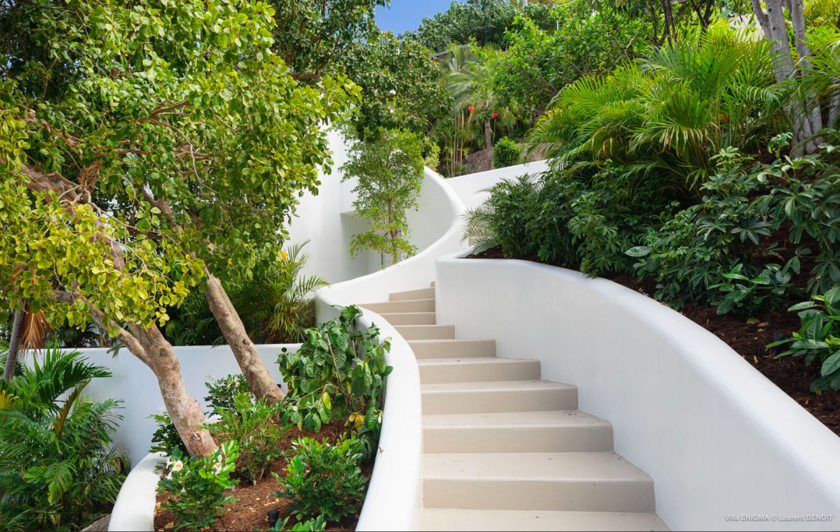 luxury-living-st-barts-villa-saint-barths-villa-rentals-enigma-27.png