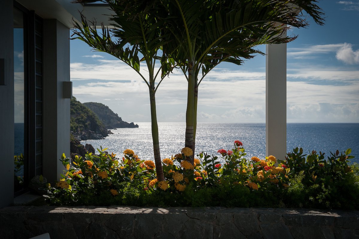 luxury-living-st-barts-villa-saint-barths-villa-rentals-axel-rocks-40.jpg