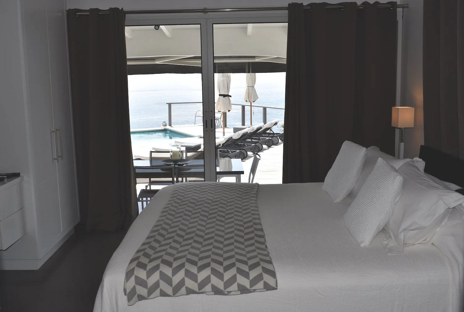 luxury-living-st-barts-villa-saint-barths-villa-rentals-grand-large-15.jpg