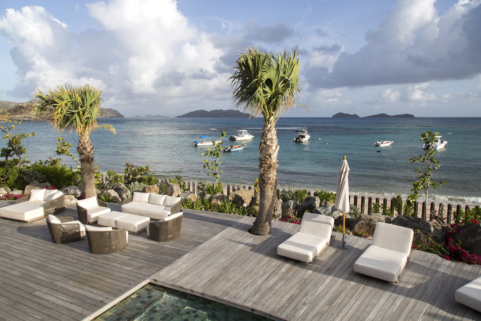 luxury-living-st-barts-villa-saint-barths-villa-rentals-la-plage-5.jpg