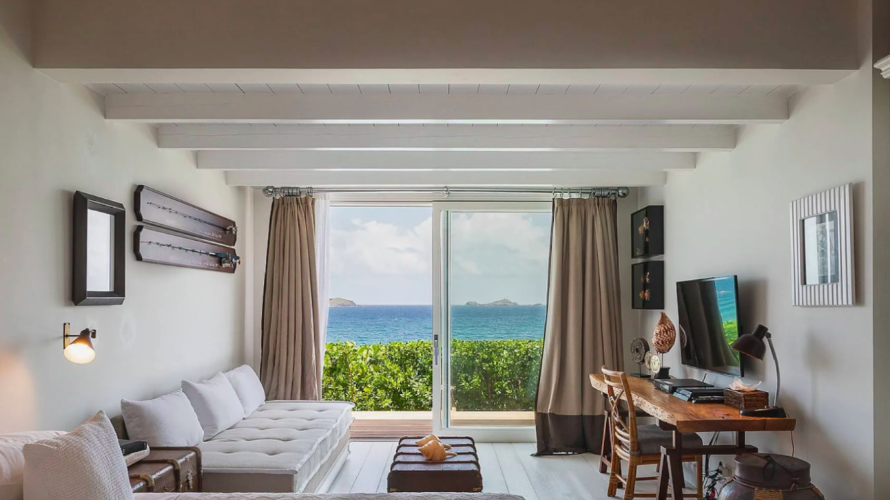 luxury-living-st-barts-villa-saint-barths-villa-rentals-les-lataniers-25.png