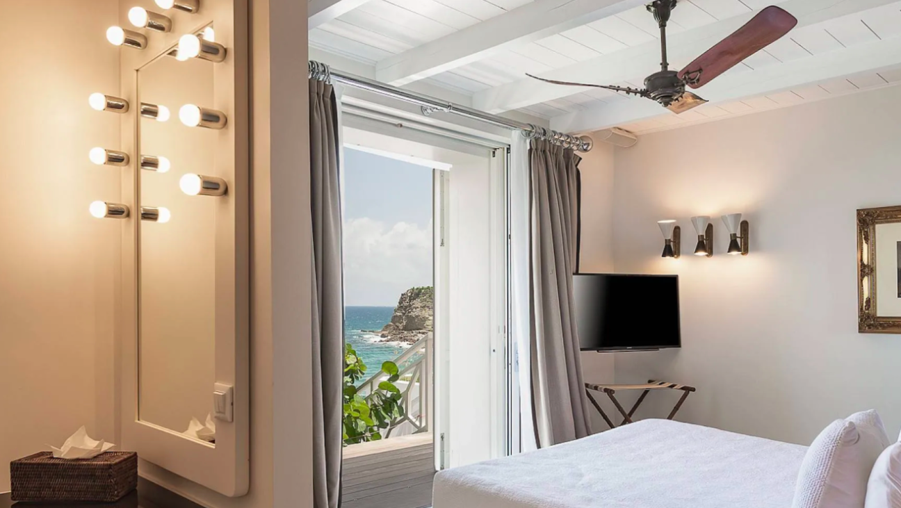 luxury-living-st-barts-villa-saint-barths-villa-rentals-les-lataniers-27.png