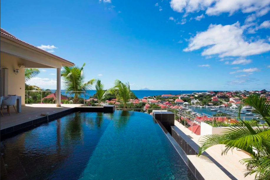 luxury-living-st-barts-villa-saint-barths-villa-rentals-prestige-gustavia-2.png