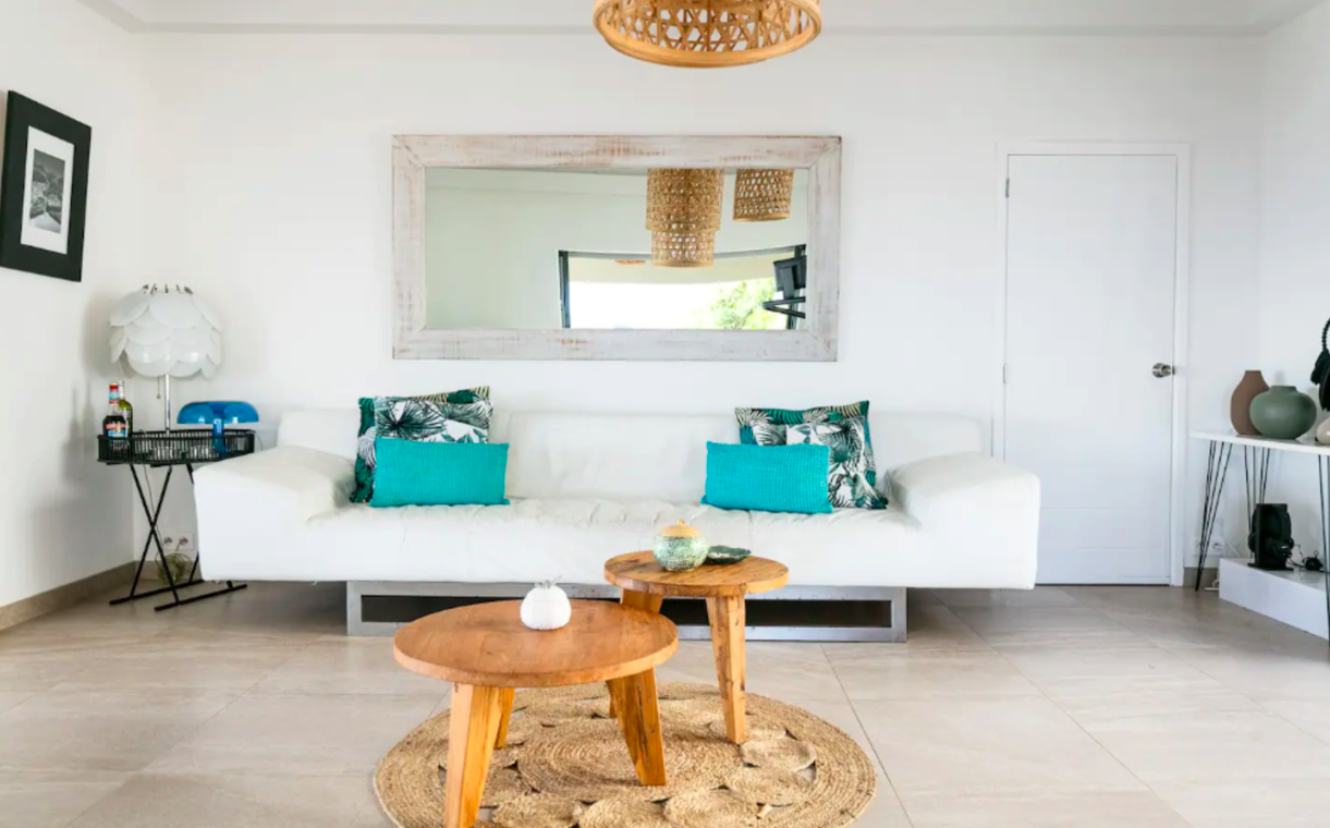 luxury-living-st-barts-villa-saint-barths-villa-rentals-seastar-13.png