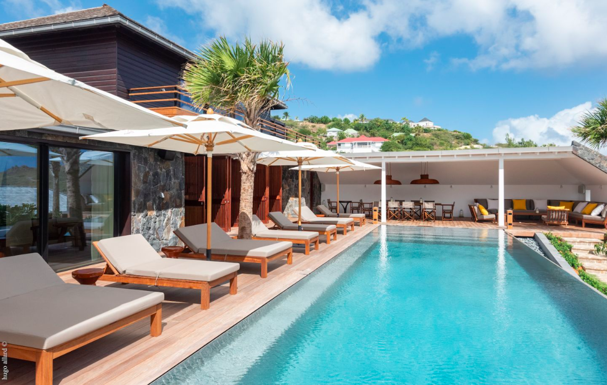 luxury-living-st-barts-villa-saint-barths-villa-rentals-over-the-ocean-17.png
