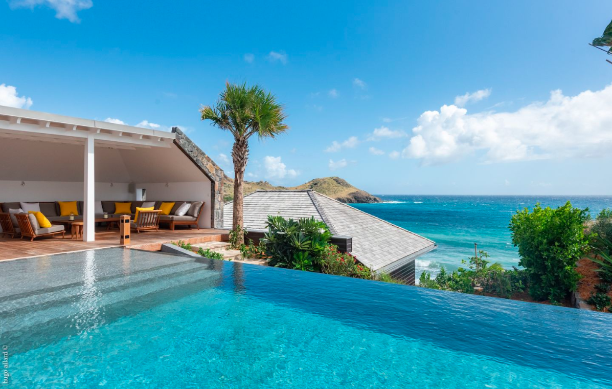 luxury-living-st-barts-villa-saint-barths-villa-rentals-over-the-ocean-25.png