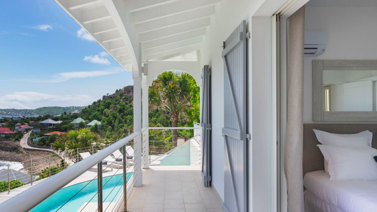 luxury-living-st-barts-villa-saint-barths-villa-rentals-lo-scoglio-19.png