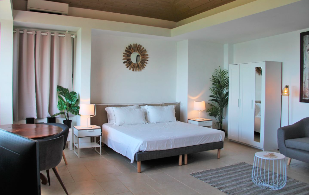 luxury-living-st-barts-villa-saint-barths-villa-rentals-lo-scoglio-25.png