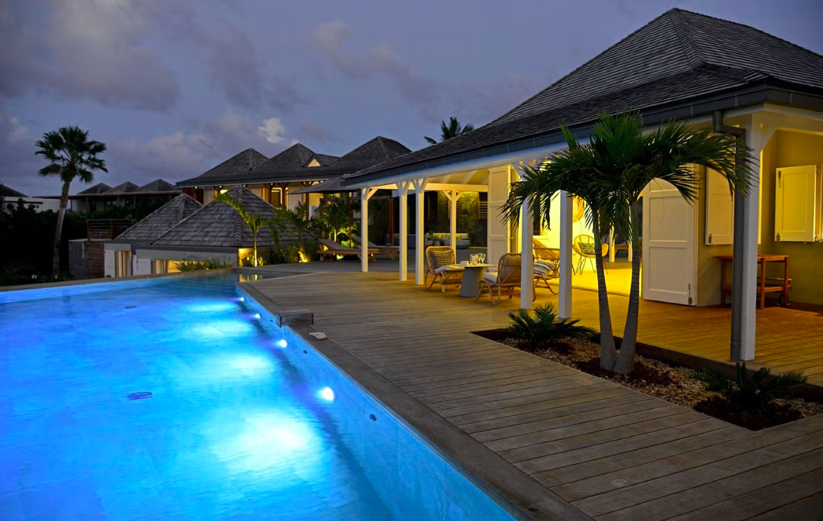 luxury-living-st-barts-villa-saint-barths-villa-rentals-lagon-bleu-46.png