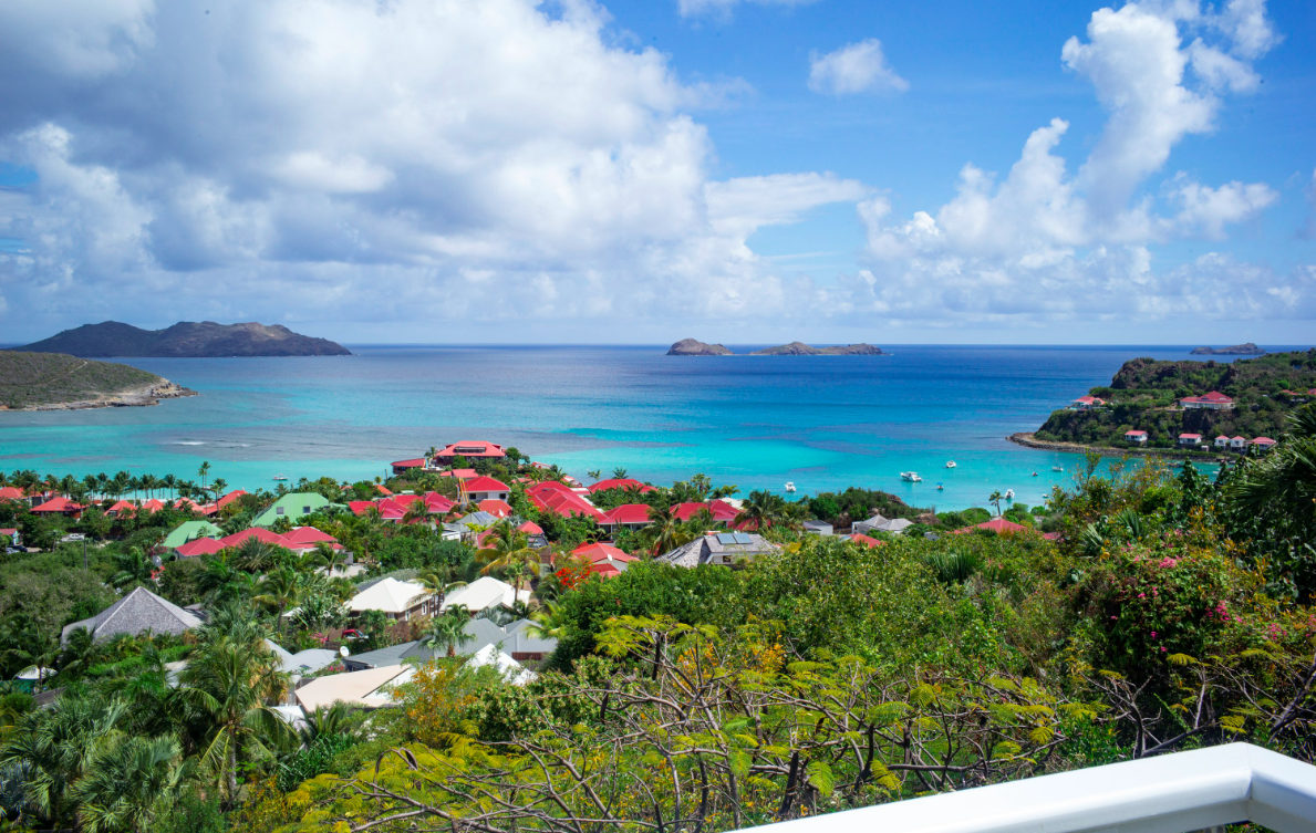 luxury-living-st-barts-villa-saint-barths-villa-rentals-anolis-4.png