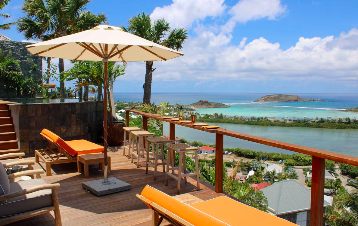 luxury-living-st-barts-villa-saint-barths-villa-rentals-takamaka-2.png