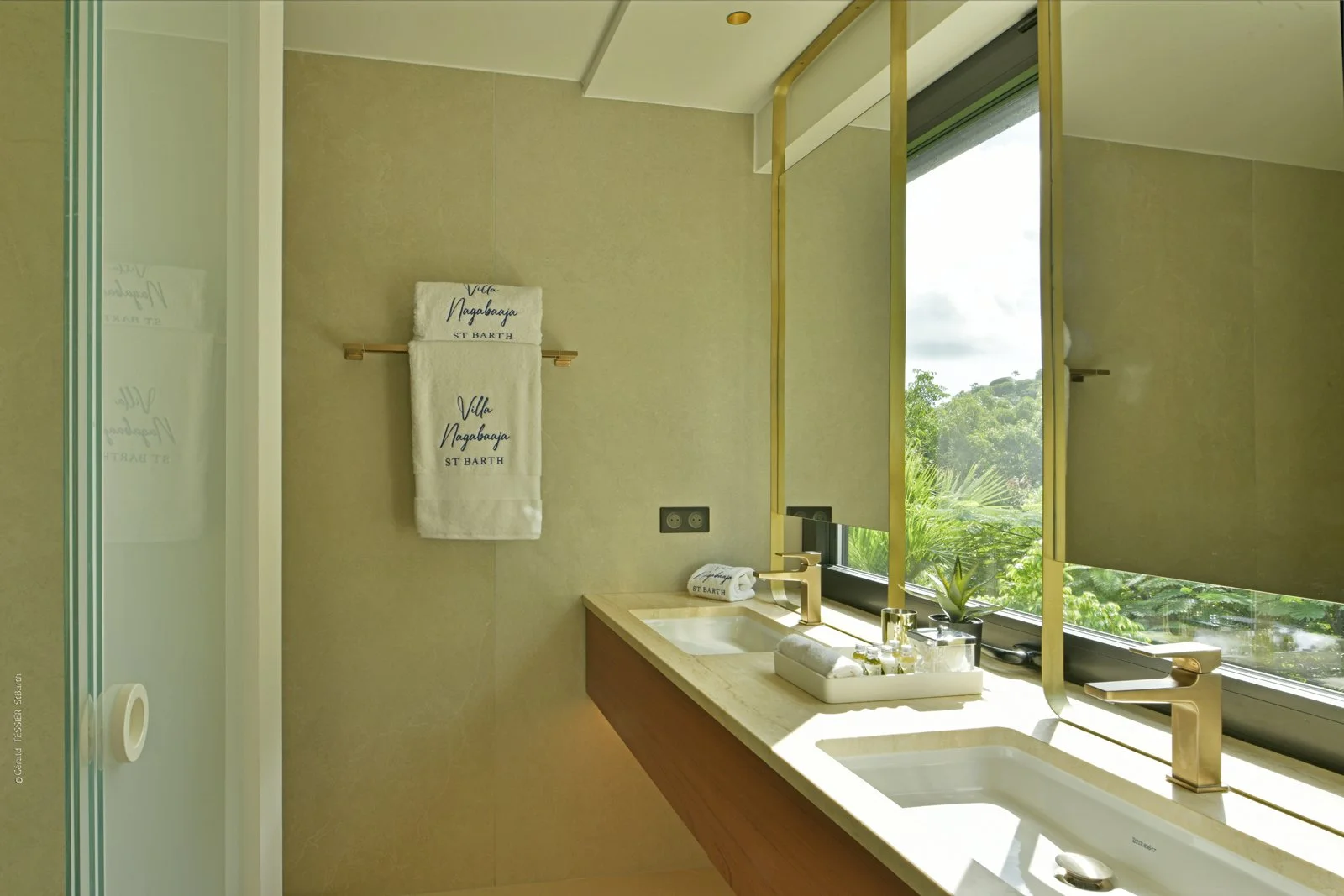 luxury-living-st-barts-villa-saint-barths-villa-rentals-nagabaaja-22.jpg