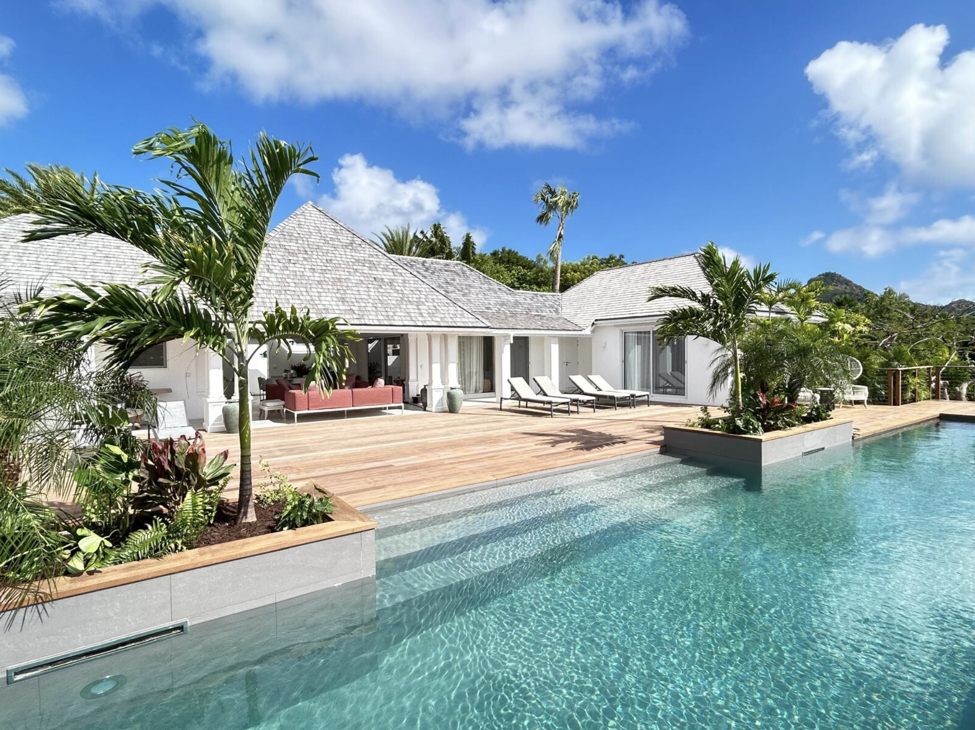 luxury-living-st-barts-villa-saint-barths-villa-rentals-bel-air-25.png