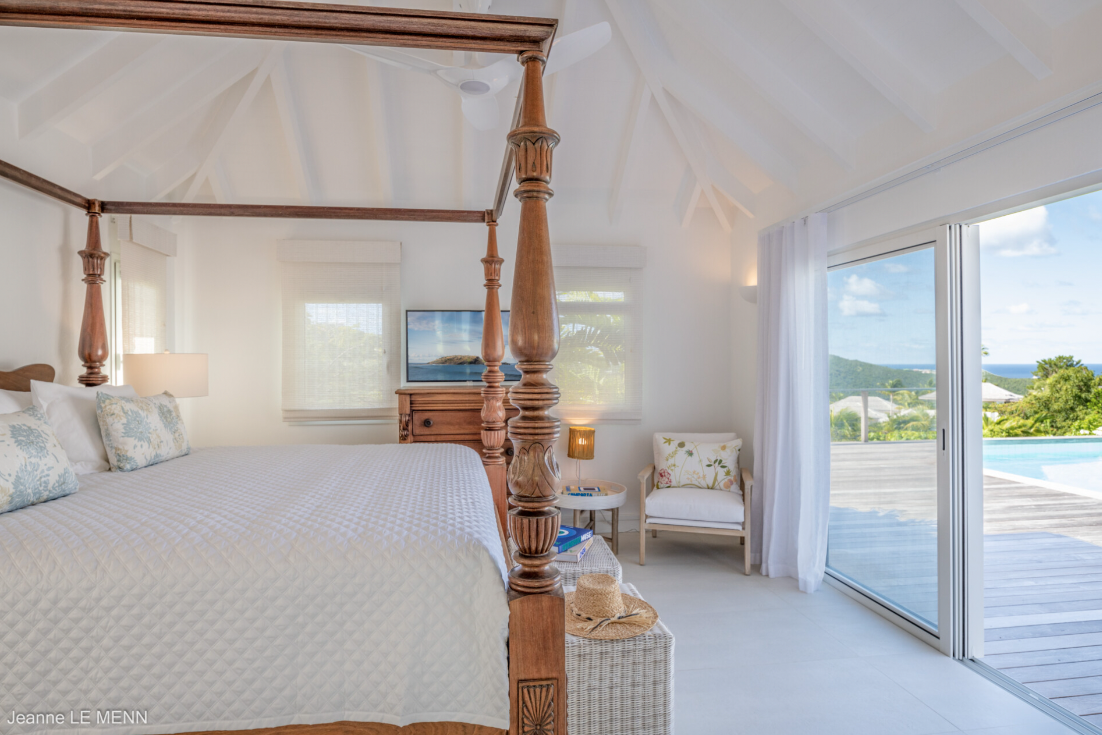 luxury-living-st-barts-villa-saint-barths-villa-rentals-bel-air-36.png