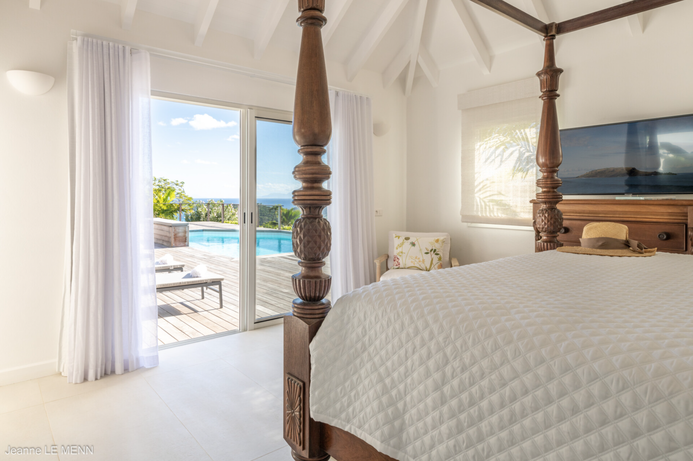 luxury-living-st-barts-villa-saint-barths-villa-rentals-bel-air-40.png