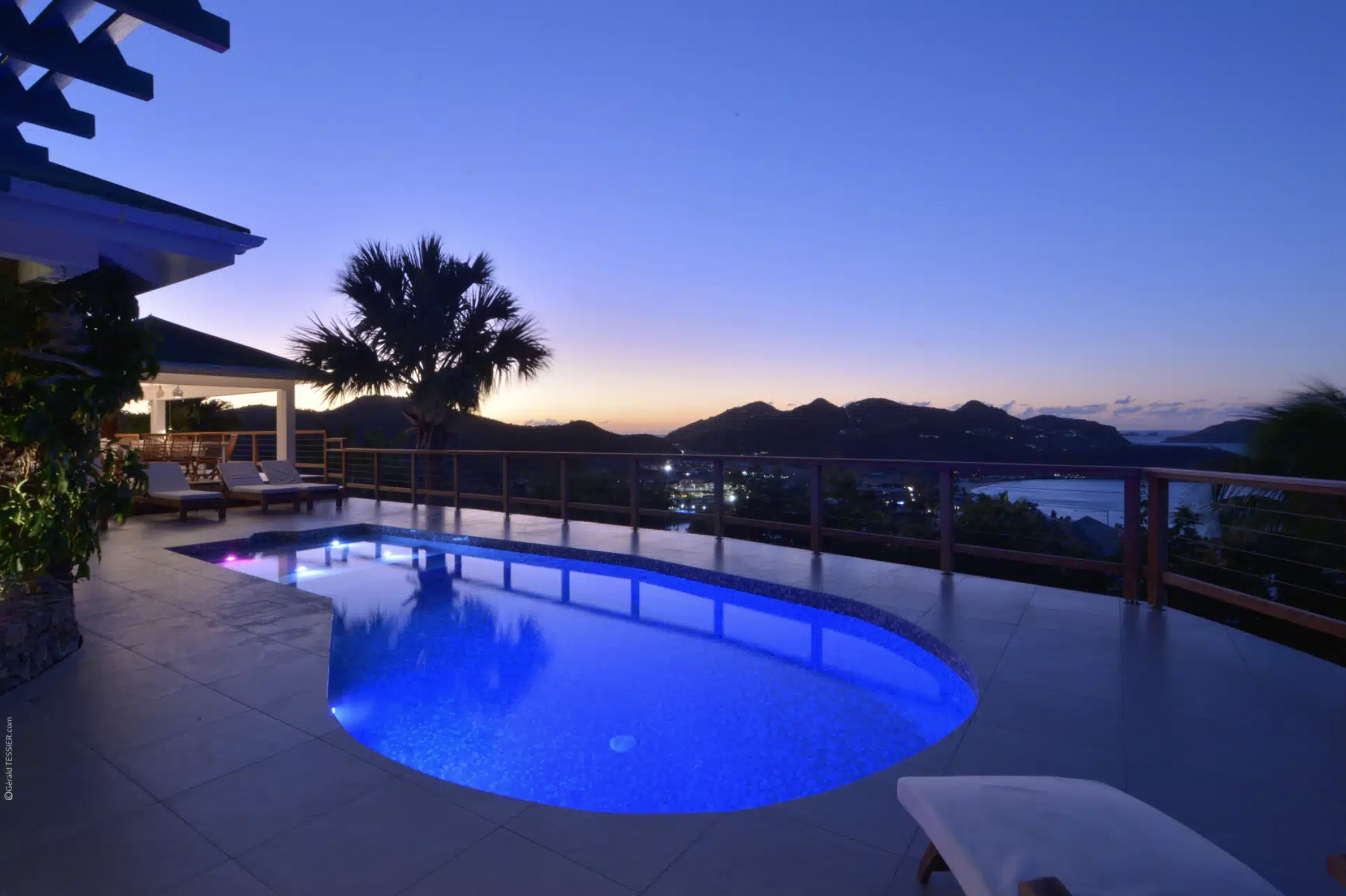 luxury-living-st-barts-villa-sunrise-saint-barths-villa-rentals-villa-sunrise-villa-saint-barths-4.png