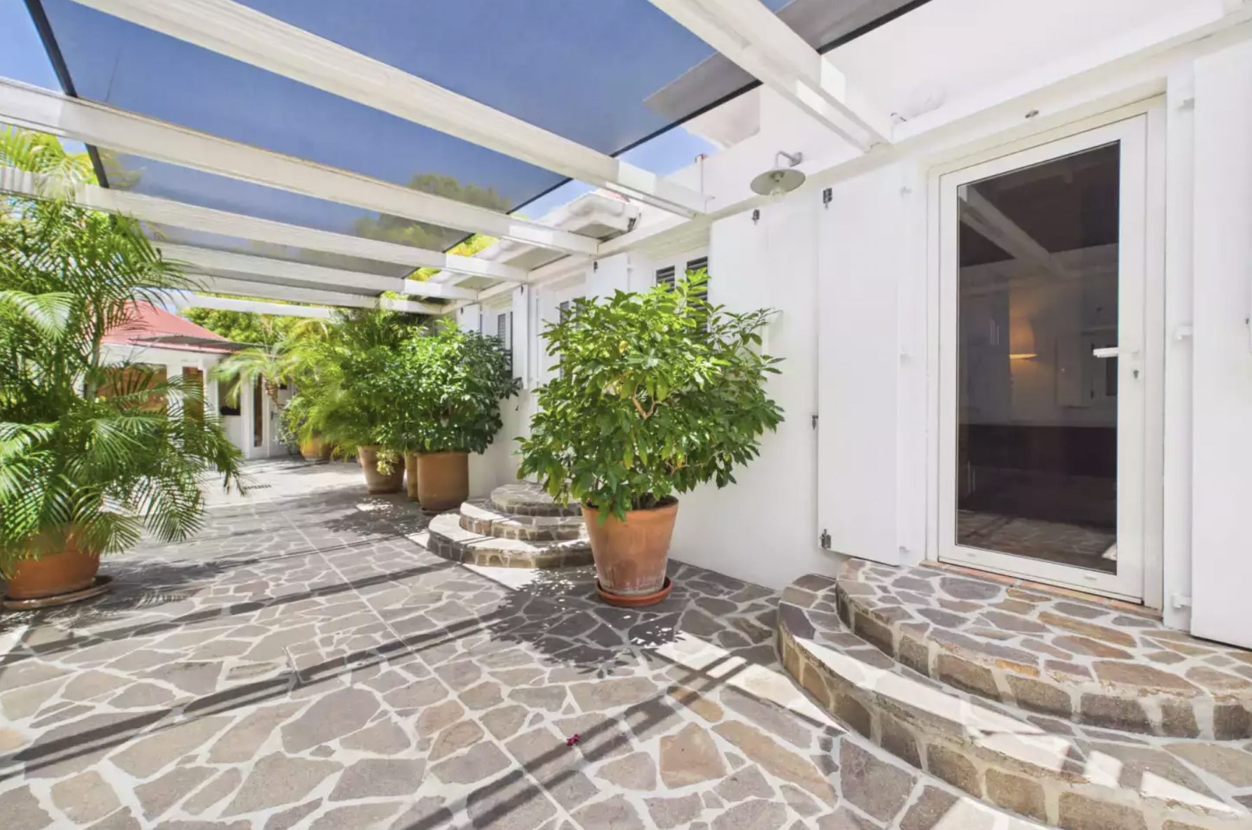 luxury-living-st-barts-villa-saint-barths-villa-rentals-xanadu-27.png