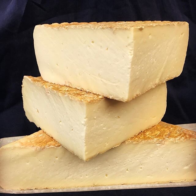 We've got a beautiful new batch of Americano for you today! Same malty flavor you've come to love, but with a smooth, semi-soft texture true to its Taleggio roots! Swing by @thevillagetc for a taste and let us know what you think! #taleggio #artisanc