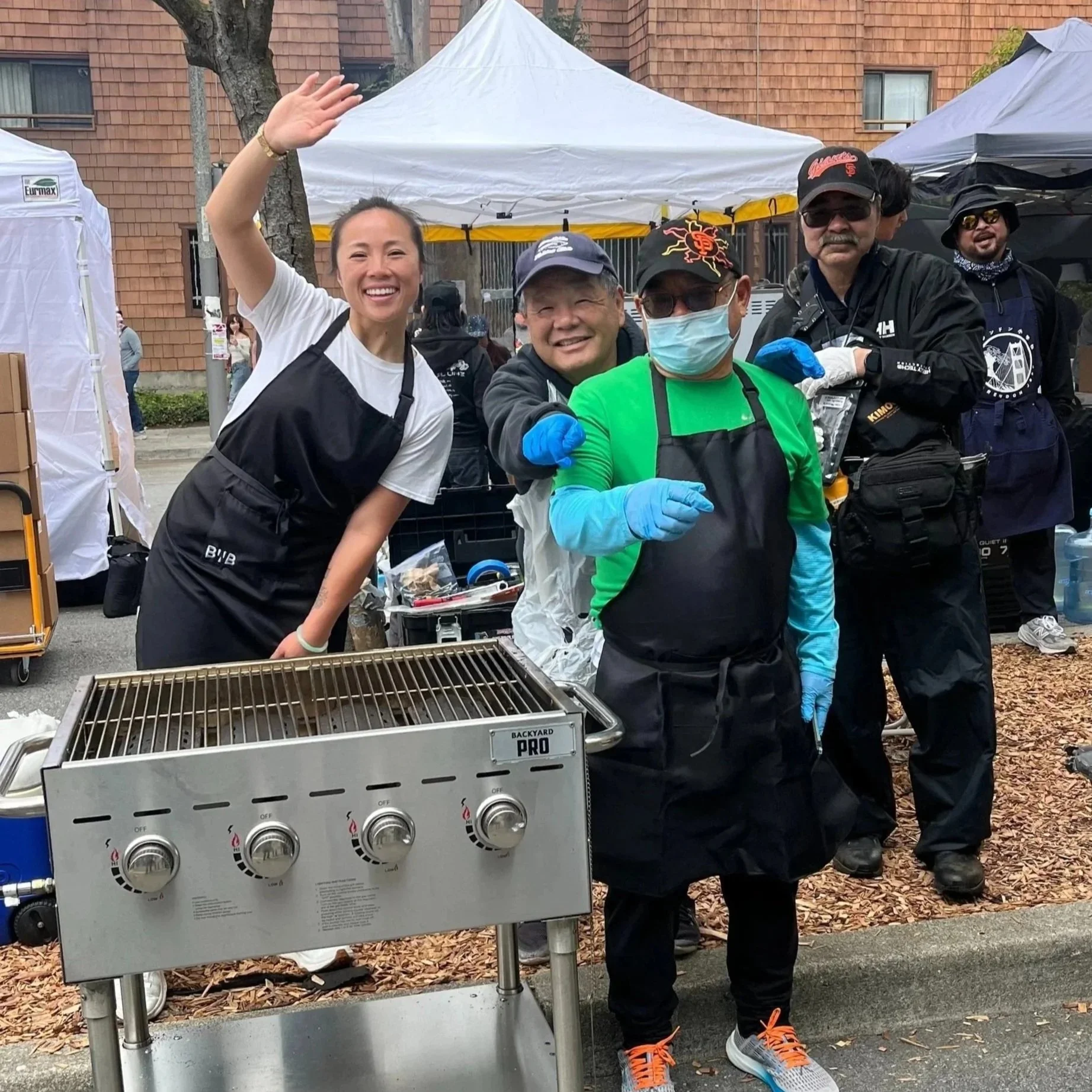 Volunteering at the teriburger booth is a great way to support Kimochi while being part of one of Japantown’s biggest community events. Proceeds from the booth help support Kimochi’s programs and services for seniors and families.
