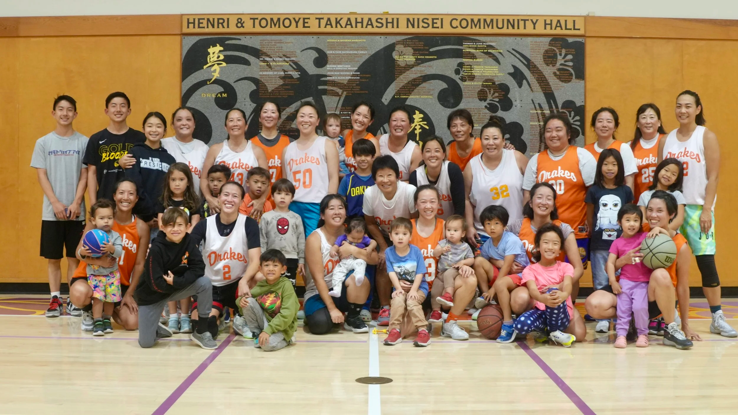 Group+Team+Photo+Women%27s+Division.png