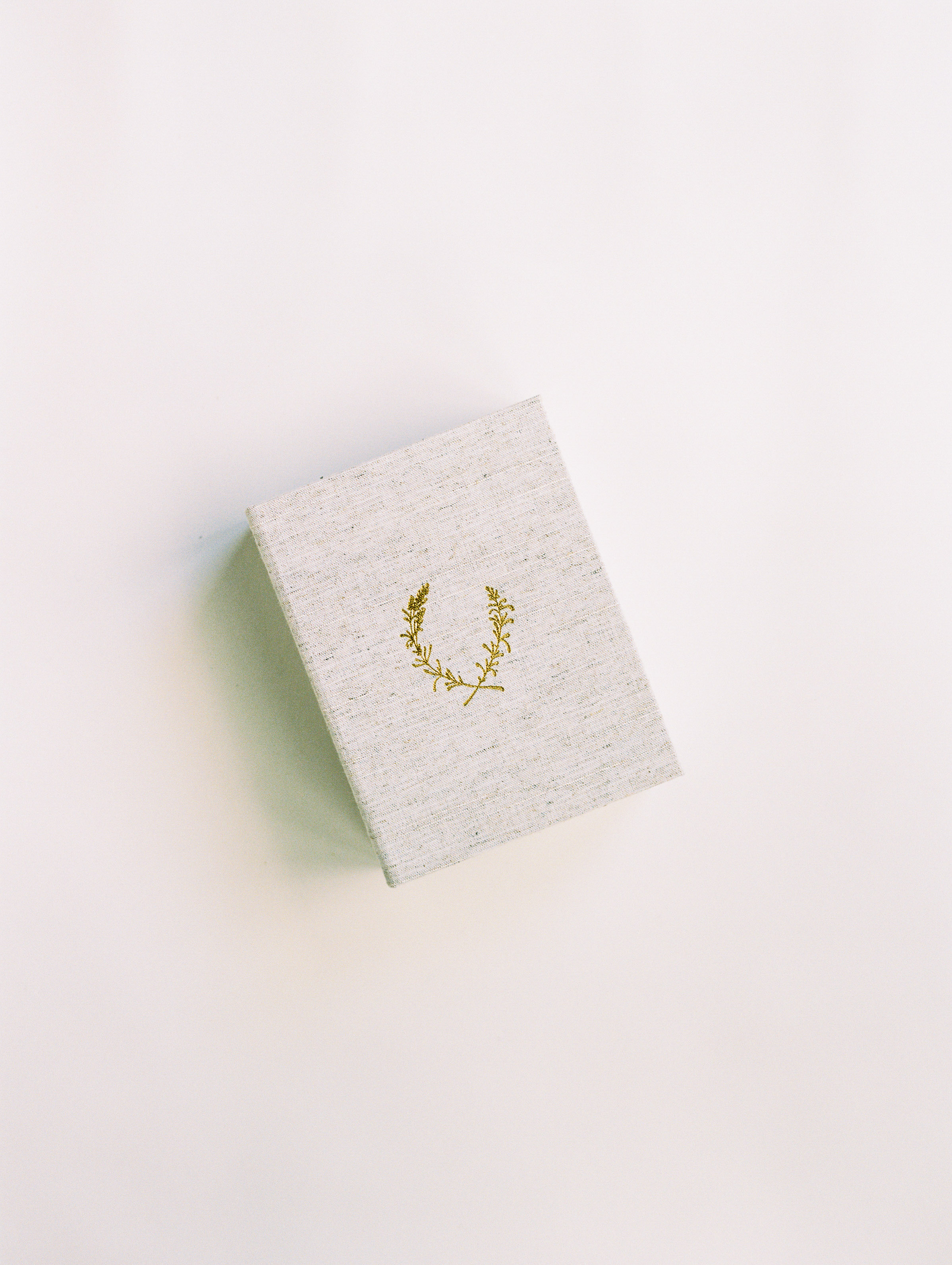 2019.03.21 Heirloom Proof Boxes Prints Accessories-13-Jen-Huang-4316334-R1-E009-oatmeal-lavender.jpg