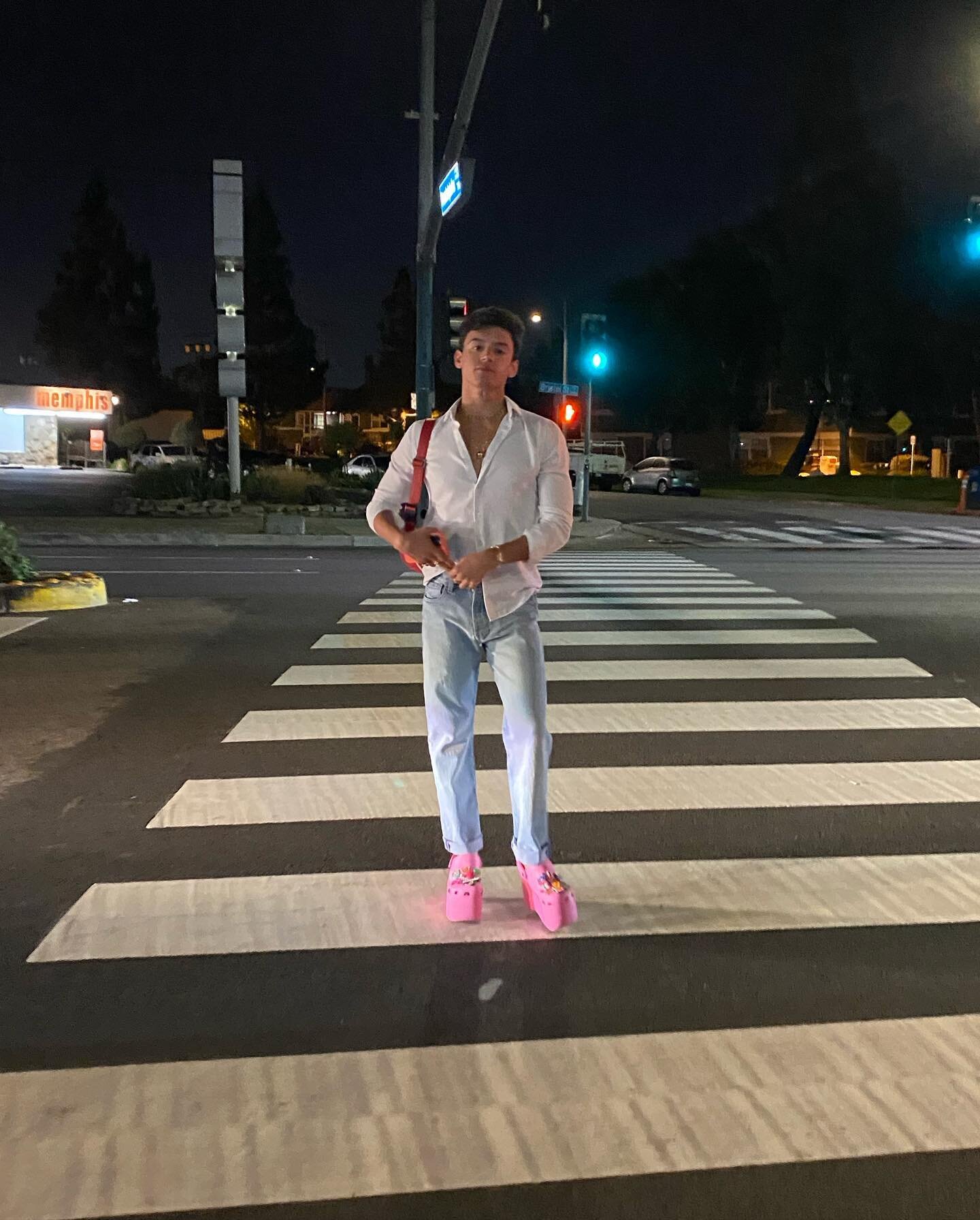 Last night #california #orange #county #costamesa #balenciaga #crocs #instagay