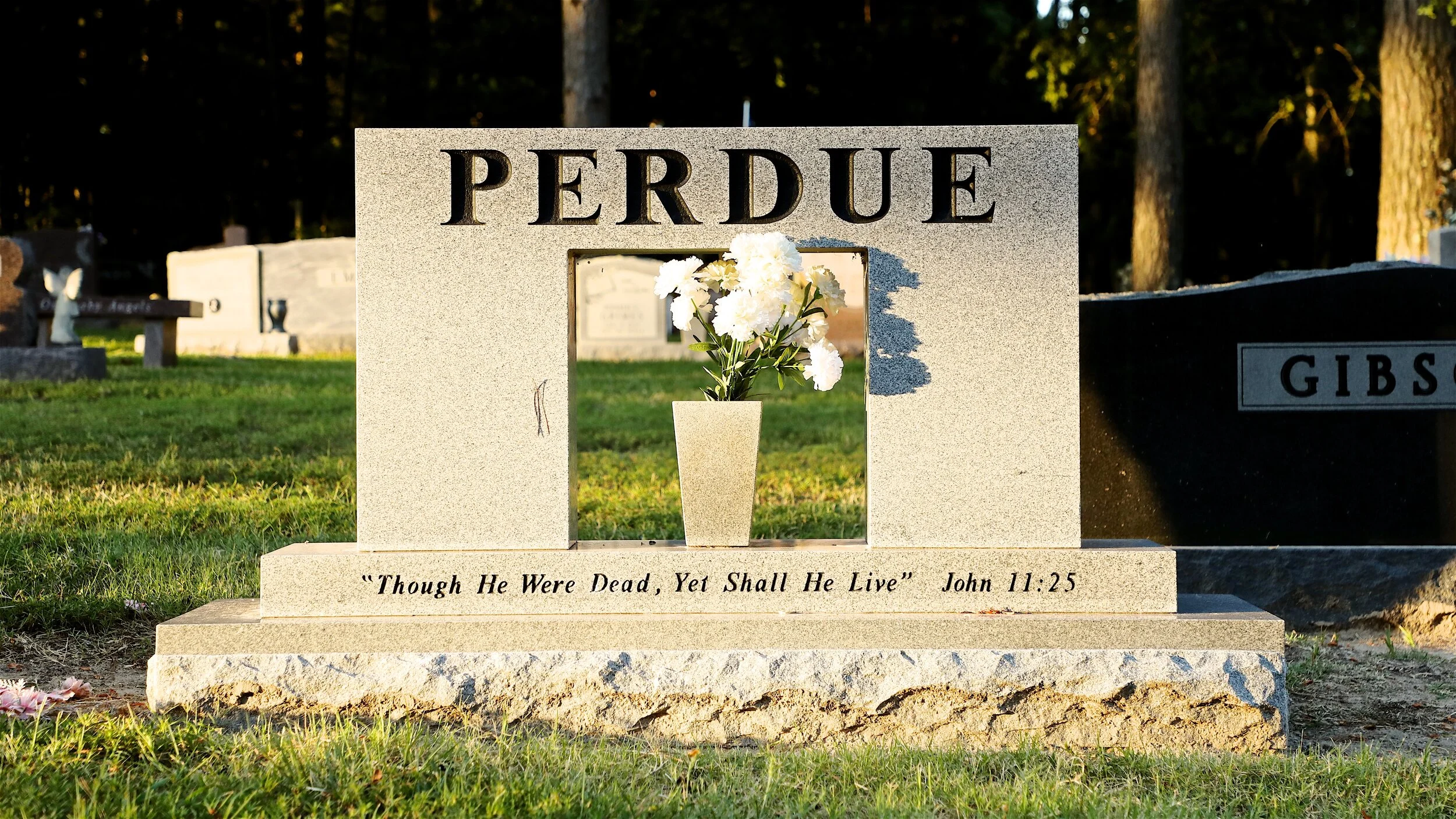 Monument-005.jpg