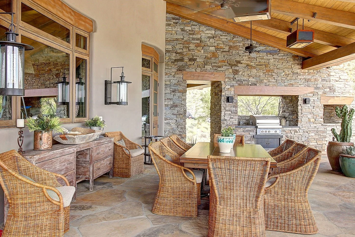 Luxury in the Desert: Designing Elegant Homes in Phoenix, Scottsdale &amp; Beyond