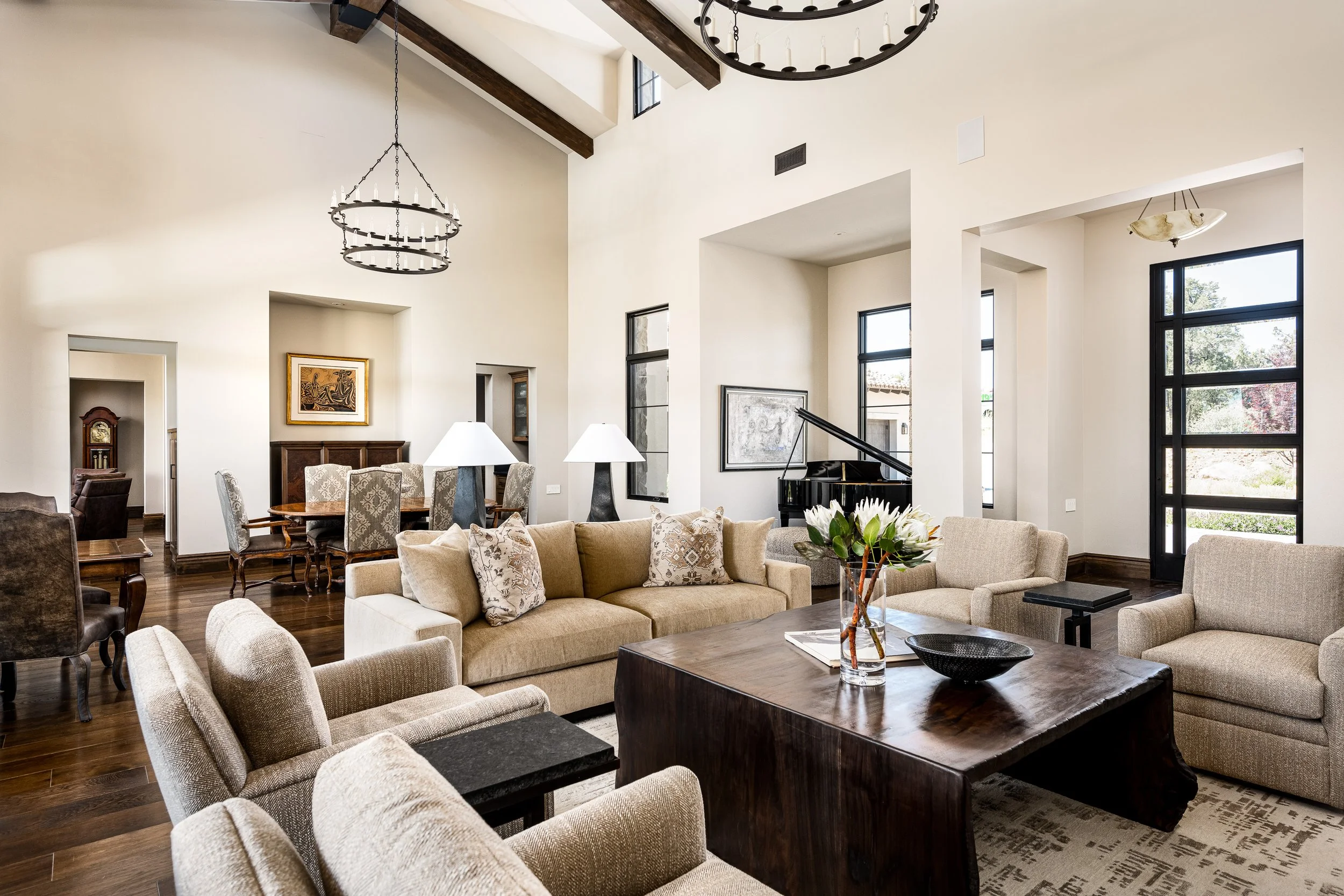 How Custom Furnishings Elevate Luxury Arizona Interiors