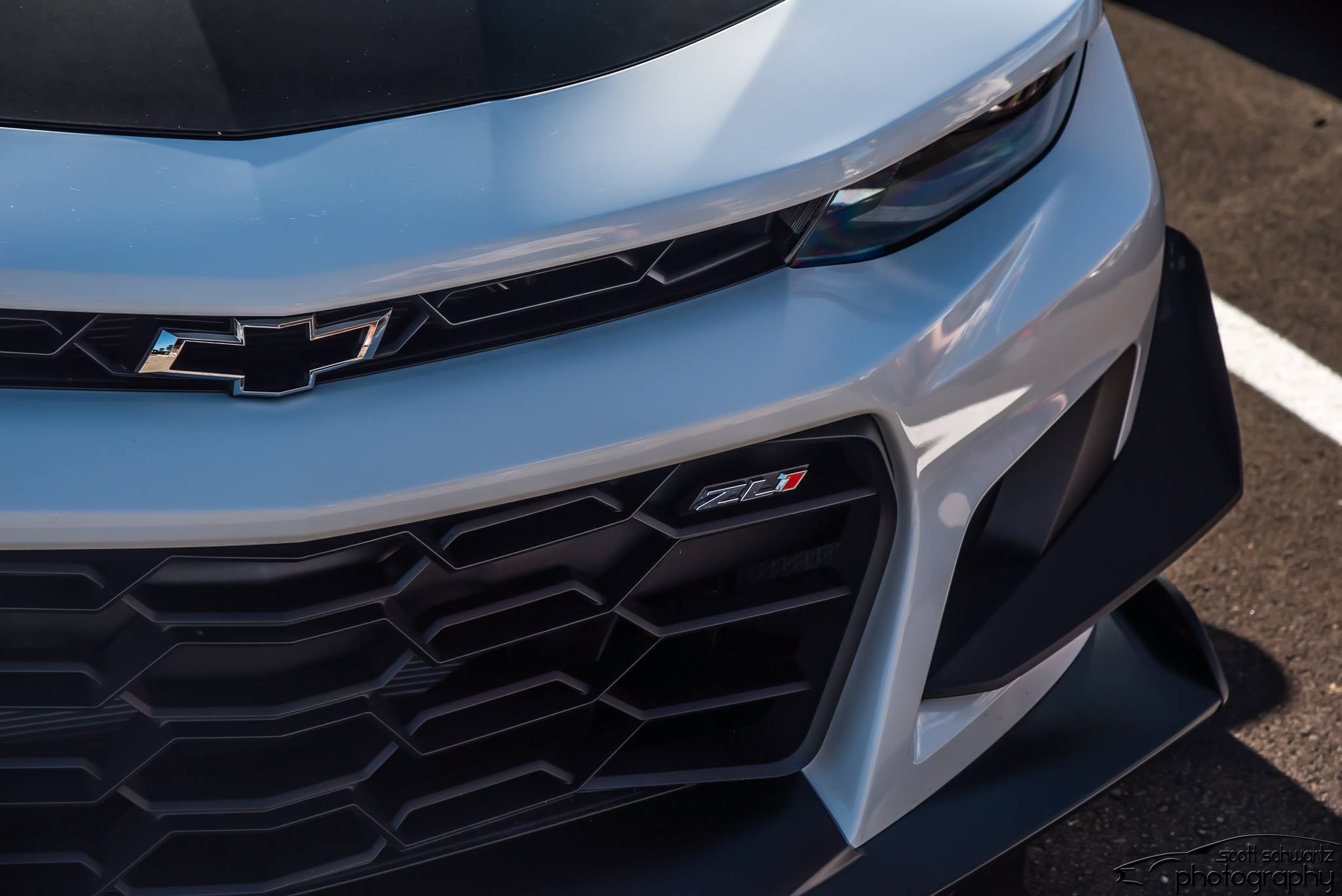Camaro ZL1 1LE - Grill Badge.jpg